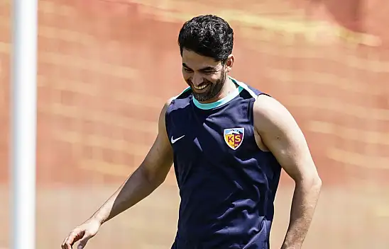 Ali Karimi sezonu kapattı mı?