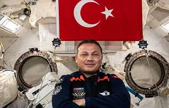 Alper Gezeravcı'dan yeni görüntüler!