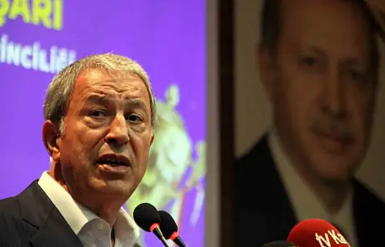 Akar: Teröristlerle aynı kayığa bindiler