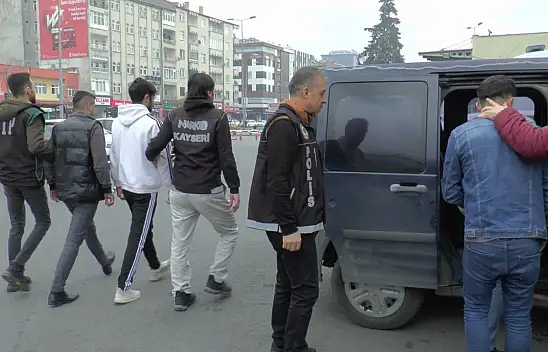 Bakan Yerlikaya açıkladı: Kayseri'de büyük darbe!