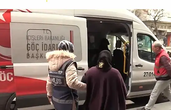 Bakan Yerlikaya duyurdu: Kayseri dahil 27 Büyükşehirde düzensiz göçmen denetimi!