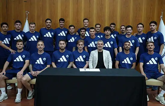 Baki Ersoy destekli Erciyes 38 FK'da toplu imza atıldı