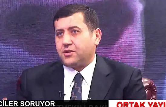 Baki Ersoy Kayserispor'da transfer tahtası için canlı yayında tarih verdi!