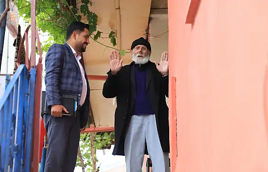 97 yaşındaki dedenin isteğine Büyükkılıç'tan karşılık geldi!