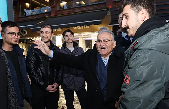 Başkan Büyükkılıç'a Çarşıda İlgi Büyük!