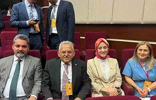 Büyükkılıç, 'AK Parti'mizin 22'nci kuruluş yıl dönümünü kutluyorum'