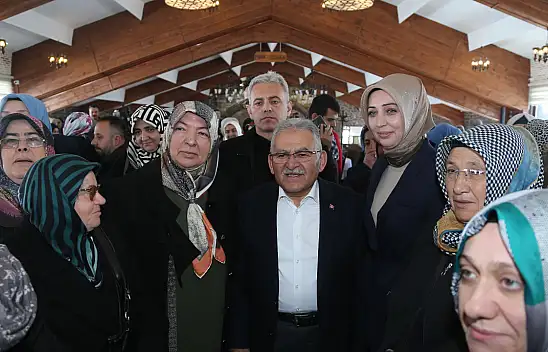 Başkan Büyükkılıç  : 'Biz sizleri her gün tebrik ediyoruz, başımızın tacısınız'