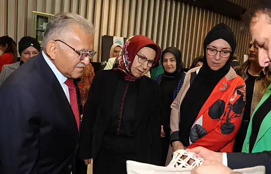 Başkan Büyükkılıç, KAYMEK Sergisinin Açılışında