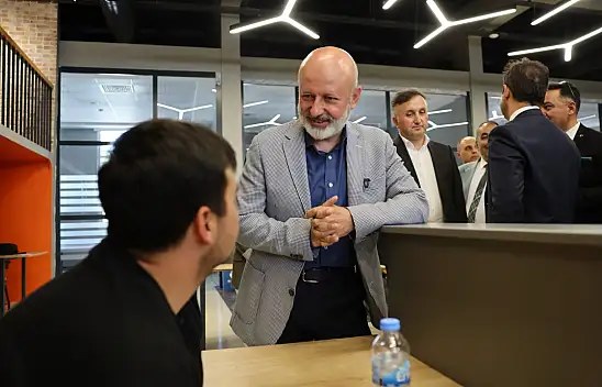 Başkan Çolakbayrakdar sınava hazırlanan gençlerle bir araya geldi