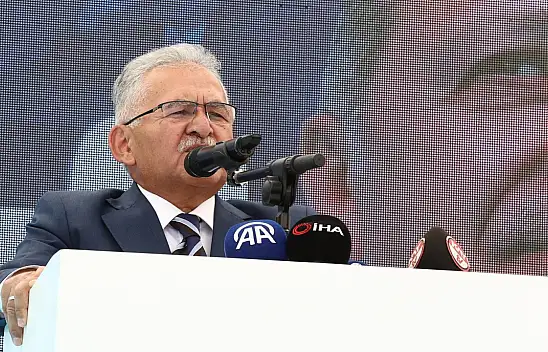 Başkan Memduh Büyükkılıç'tan taraftarlara müjde: Erciyes 38 FK için ücretsiz tramvay hizmeti!