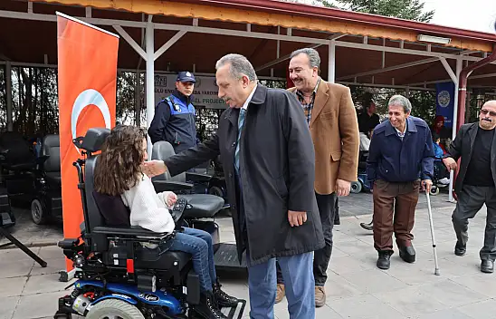 Başkan Yalçın'dan 3 Aralık mesajı!