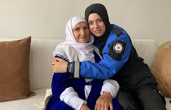 Bayramda 100 yaşındaki Zeynep Nine'ye ziyaret!