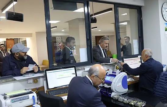 Belediye Başkanı Emlak Vergisini Ödedi