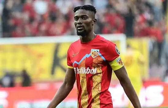 Bernard Mensah veda etti!