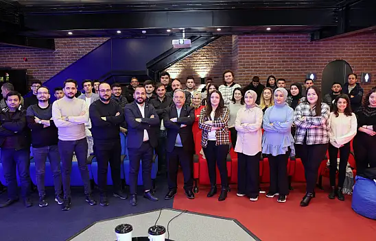 'Bizim Semtin Gençleri' Başkan Yalçın'ı Ağırladı!