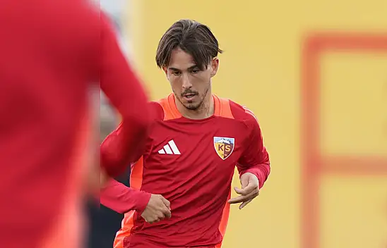 Bu futbolcu kim? Yeni transfer mi? Kayserispor Haberleri