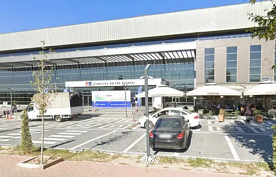 Bu konseri kaçıran çok üzülecek – Ünlü şarkıcı 18 Ekim'de Kayseri'ye geliyor!