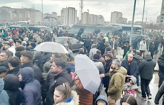 Büyük izdiham yaşandı - Cezasını Kayseri ödedi