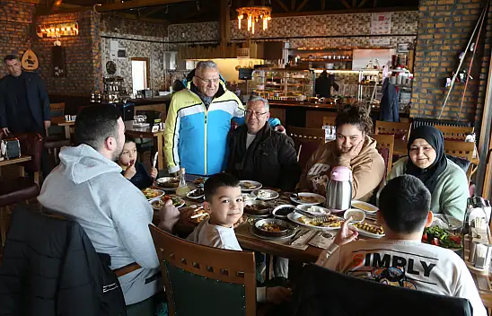 Büyükkılıç Erciyes esnafıyla bir araya geldi