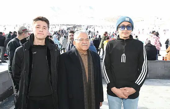 Büyükkılıç kayakseverler ile Erciyes'te buluştu!