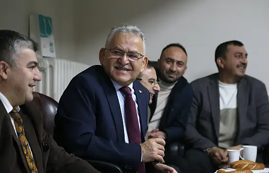 Büyükkılıç şoförlerle bir arada!