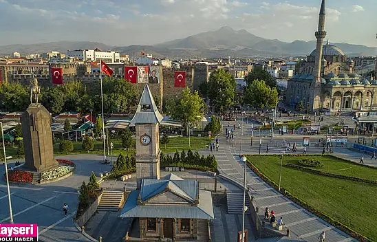 Büyükkılıç'tan deprem açıklaması: Söylentilere inanmayın