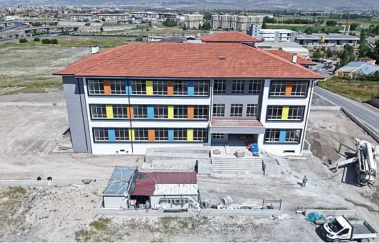 Büyükşehir'den eğitime 85 milyon TL'lik dev yatırım:Gökkent'te 16 derslikli okulda sona yaklaşıldı