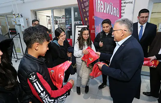 Çarşı İldem'de coşkulu karşılama!