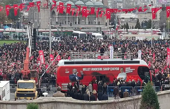 CHP'de Kayseri hareketliliği… Meydan doluyor, gözler Özgür Özel'de