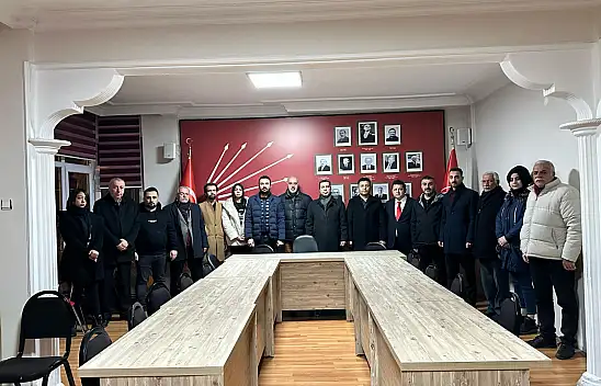 CHP Kayseri'den Depremin Yıldönümünde Saygı Duruşu…