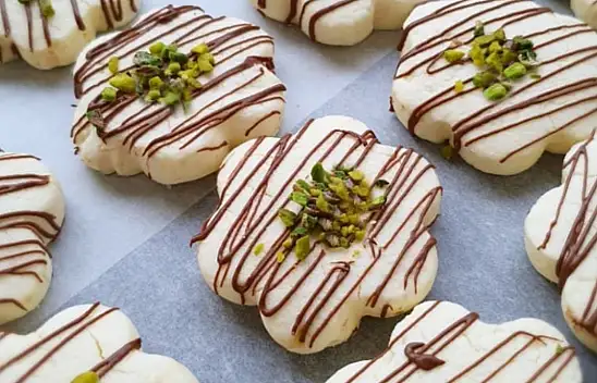 Çiçek Kurabiye Tarifi - Nişastalı Kurabiye – Az Malzemeli Kurabiye Tarifi