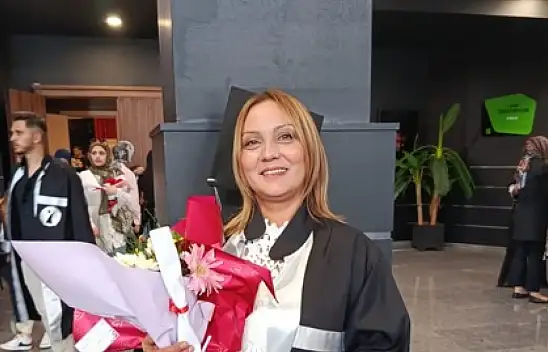 Çocukluk hayalini 43 yaşında gerçekleştirdi- 'Yemek yapmadan evden çıkamıyordum'