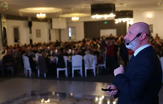 Çolakbayrakdar bir bir sıraladı!