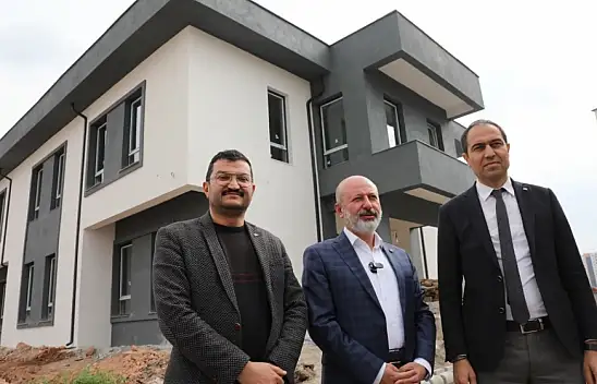 Çolakbayrakdar, yeni aile sağlığı merkezini inceledi