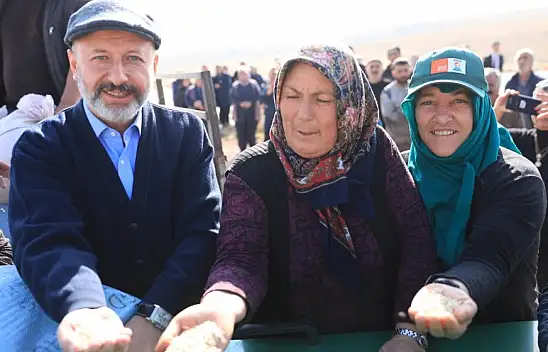 Çolakbayrakdar, 'Kadınlarımız, bir ömür boyu kıymetli ve değerlidir'