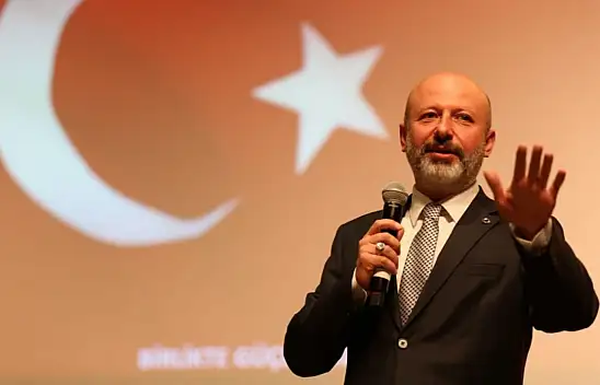 Çolakbayrakdar: ''Tarihi zaferlerle dolu bir milletiz''