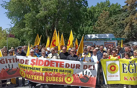 Cumhuriyet Meydanı'nda Sesler Yükseldi!