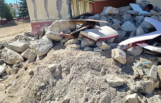 Deprem tatbikatı Yozgat'ta gerçeği aratmadı!