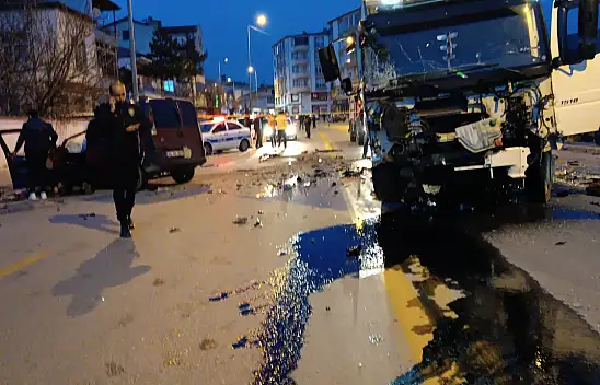 Develi'de Feci Kaza - Ağır Yaralı Var!