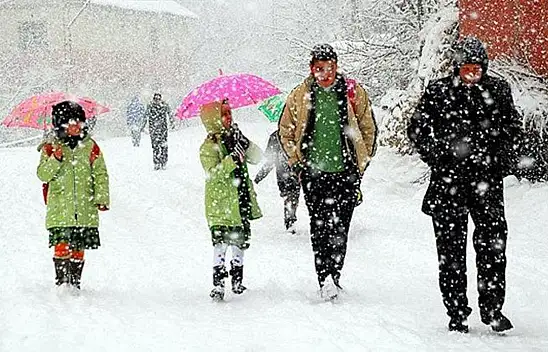 Dört ilde eğitime ara verildi: Hangi illerde okullar tatil?