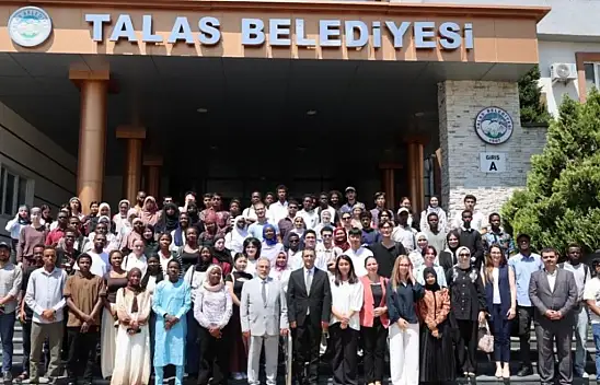 Dünyanın dört bir yanından gelen öğrenciler Talas'ta buluştu