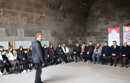 Dünyanın İlk Tıp Fakültesi Derslik Oldu