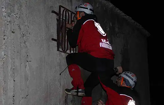 8 yaşındaki Eren'den 16 saattir haber alınamıyor