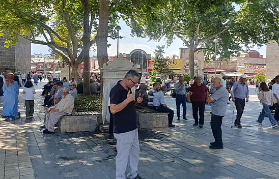 Emeklilere şok haber: Maaşlarda kesinti mi yapılacak?