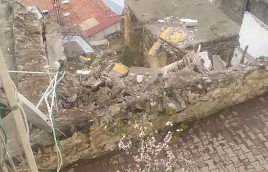 Erciyes Caddesi'nde 1 ay önce çöktü: Vatandaşlar tepkili!