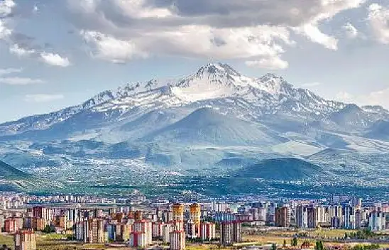 Erciyes onlarla kaynıyor - Sayıları giderek artıyor!
