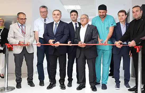 Erciyes Üniversitesi Hastaneleri her geçen gün gelişiyor: Yenilenen yataklı servisler hizmete girdi!