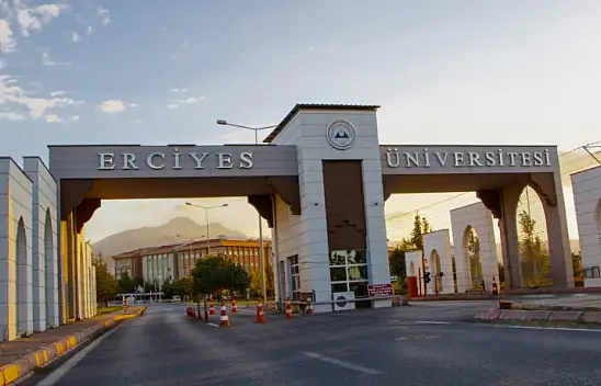 Erciyes Üniversitesi'nin o kararına öğrenciler isyan etti!