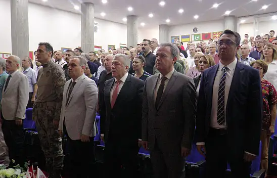 ERÜ'de Dikkat Çeken Konferans!