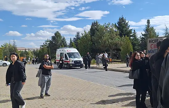 ERÜ kampüsünde gerilim devam ediyor! Sağlık ekipleri müdahale etti